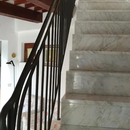 Domus Aparthotel *